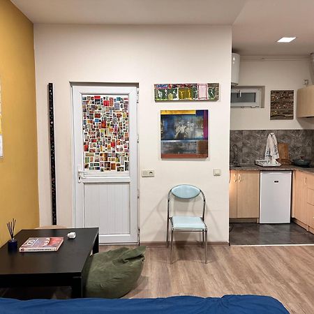 Cosy Studio With Beautiful Garden Erevan Exterior foto